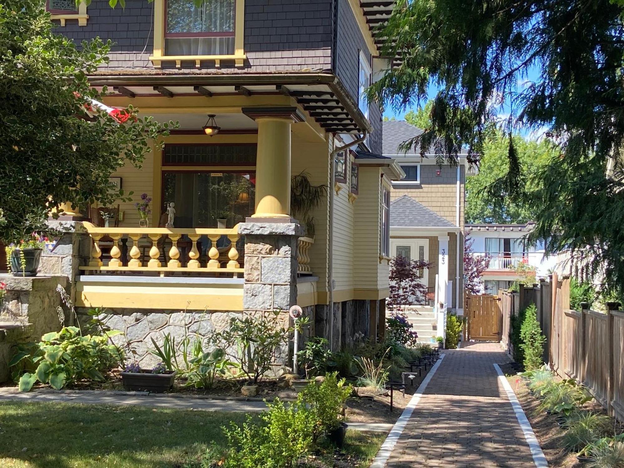 Windsor Guest House Vancouver Exterior photo